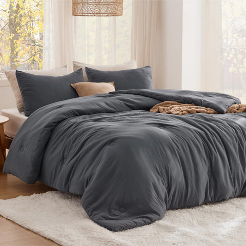 Two Bedsure pillow shams included with queen comforter set