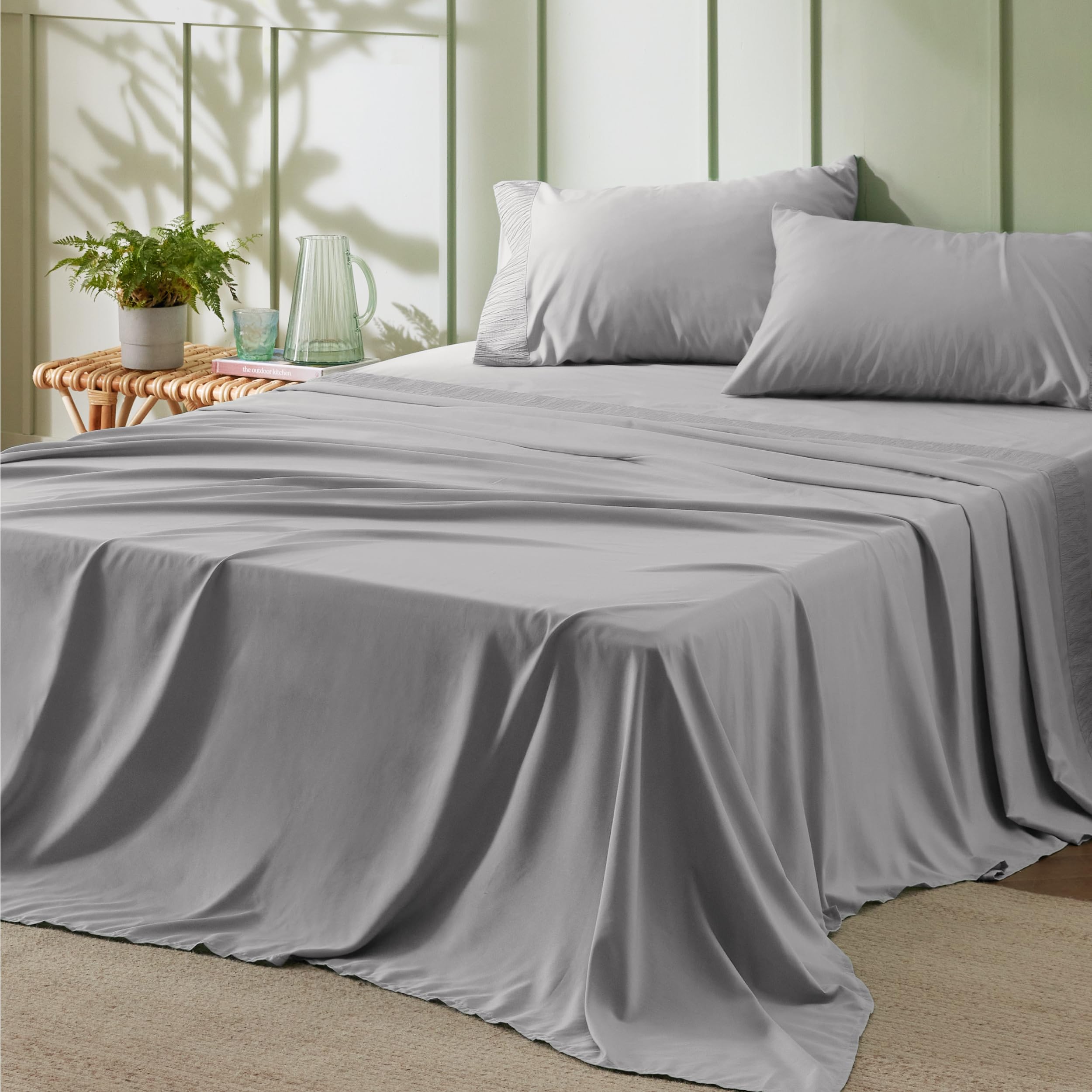Bedsure queen sheet set full kit on bed showing complete 4-piece convenience and hotel-like comfort