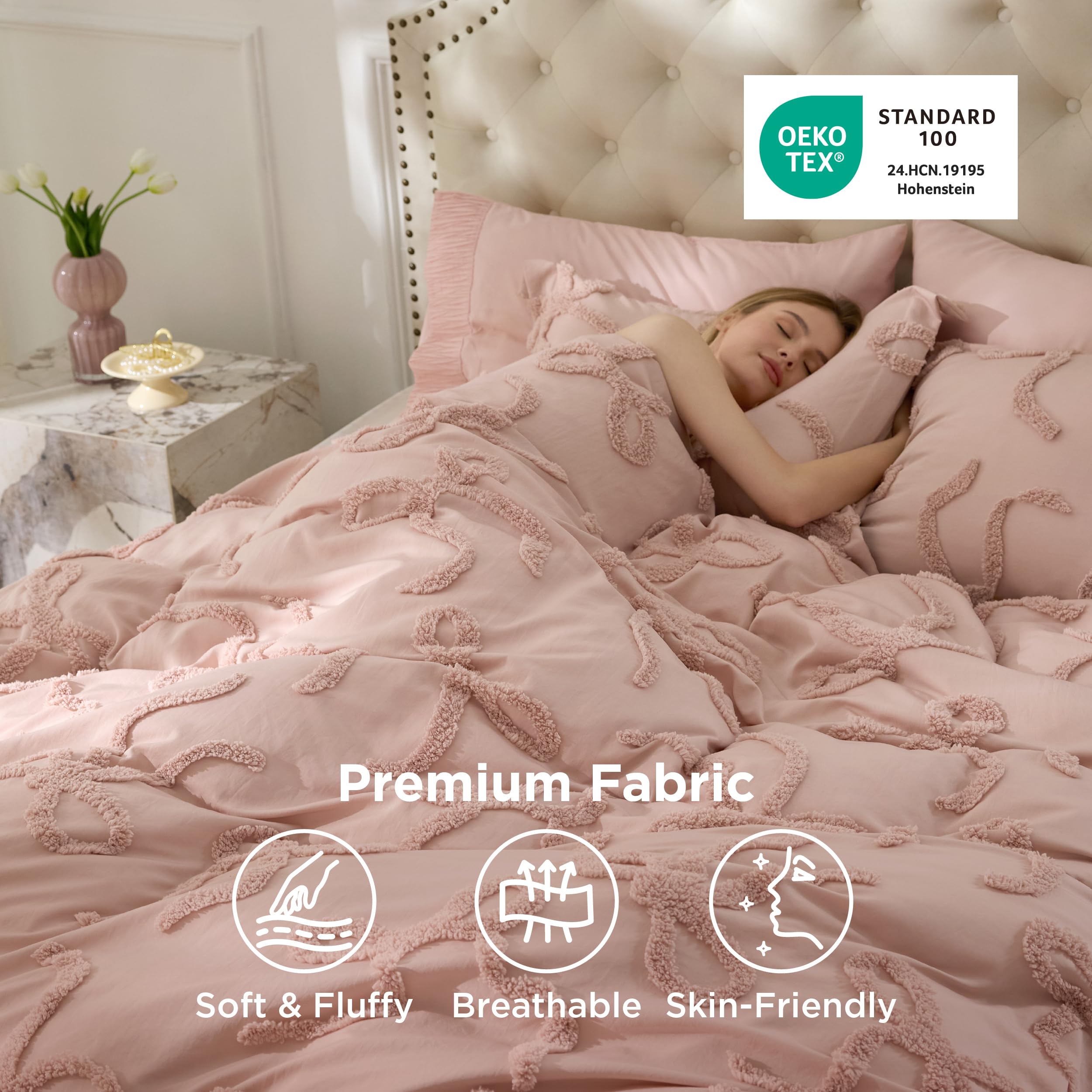Bedsure queen-size comforter 90x90 enhances bed styling with all-season comfort