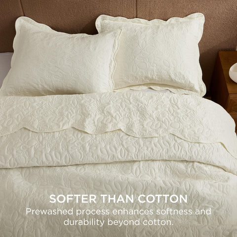 Bedsure quilt on bed with matching pillowcases creates coordinated, easy-care bedroom ensemble.