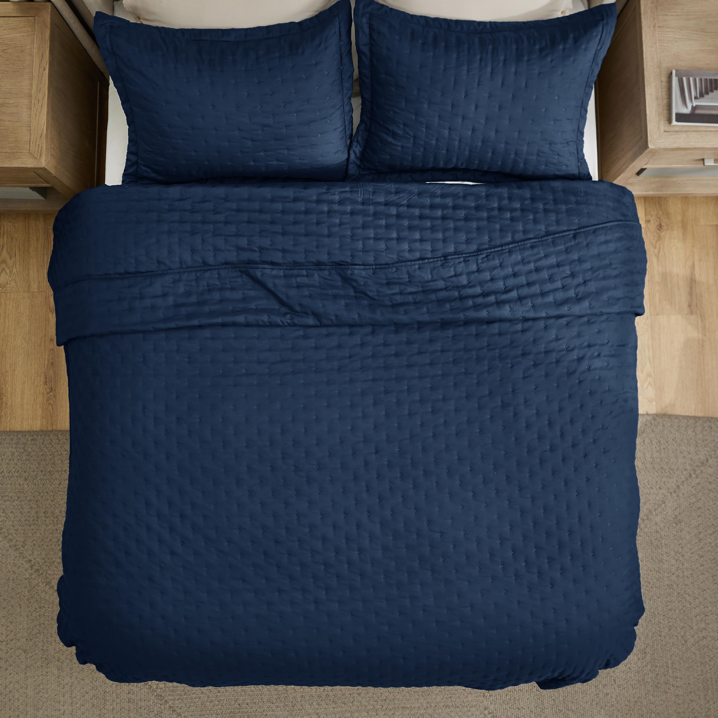 Bedsure packaging presents a premium, gift-ready presentation.