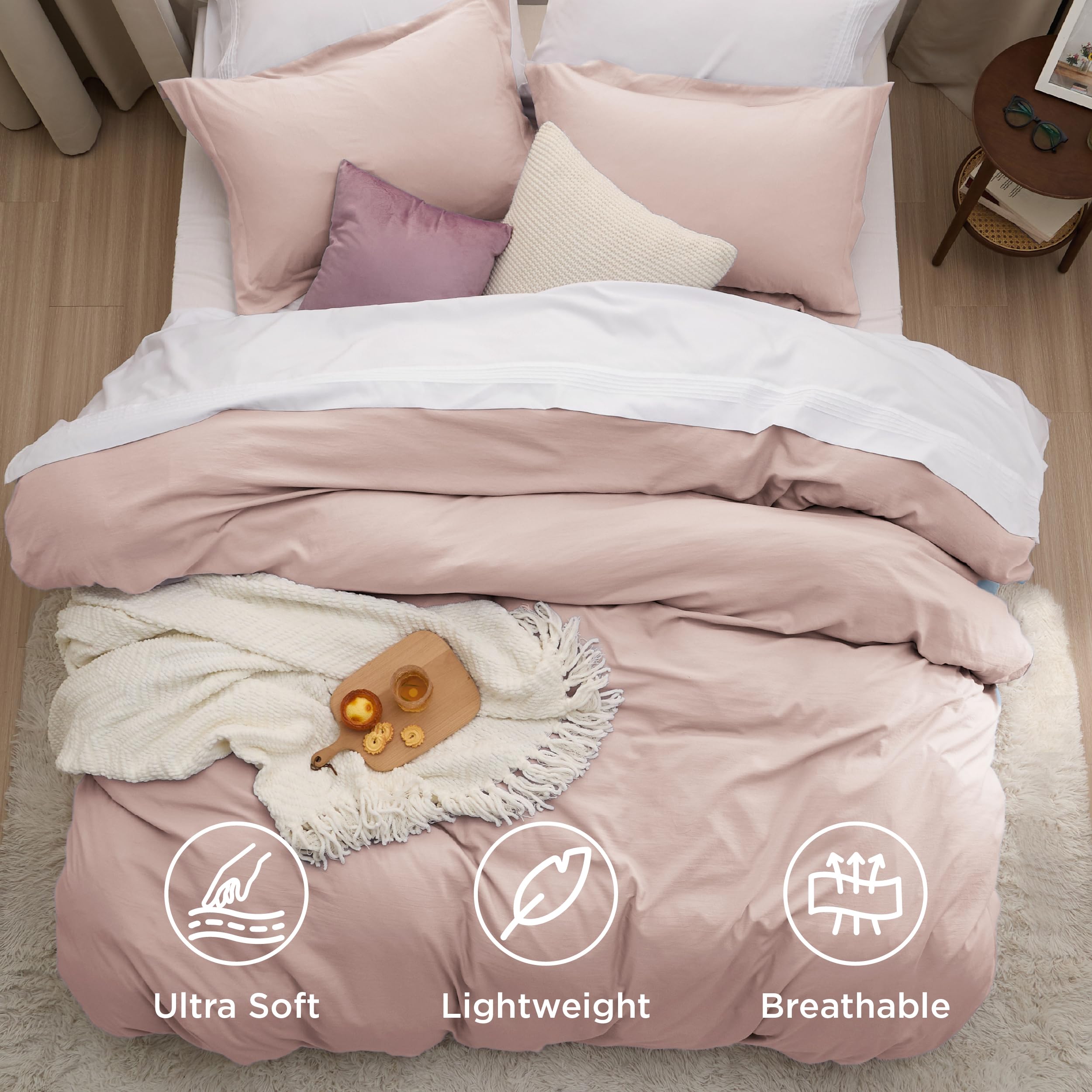 Bedsure Rose Pink duvet cover corner ties keep the insert in place.