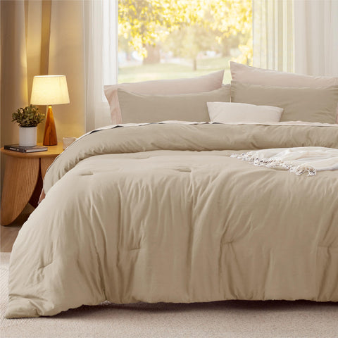 Bedsure soft-prewashed texture closeup reveals gentle, skin-friendly feel.