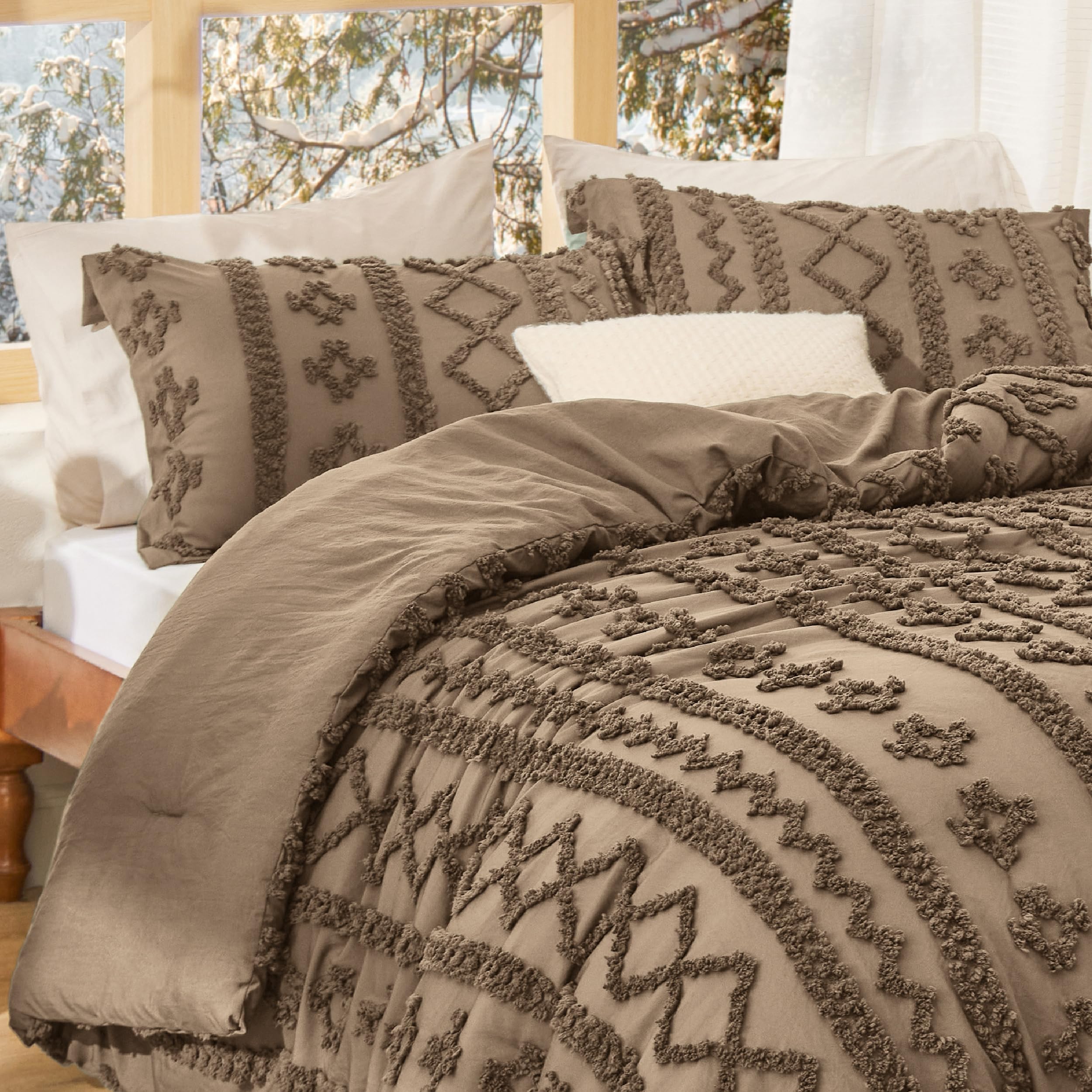 Bedsure pillow shams complete the look with coordinated styling.