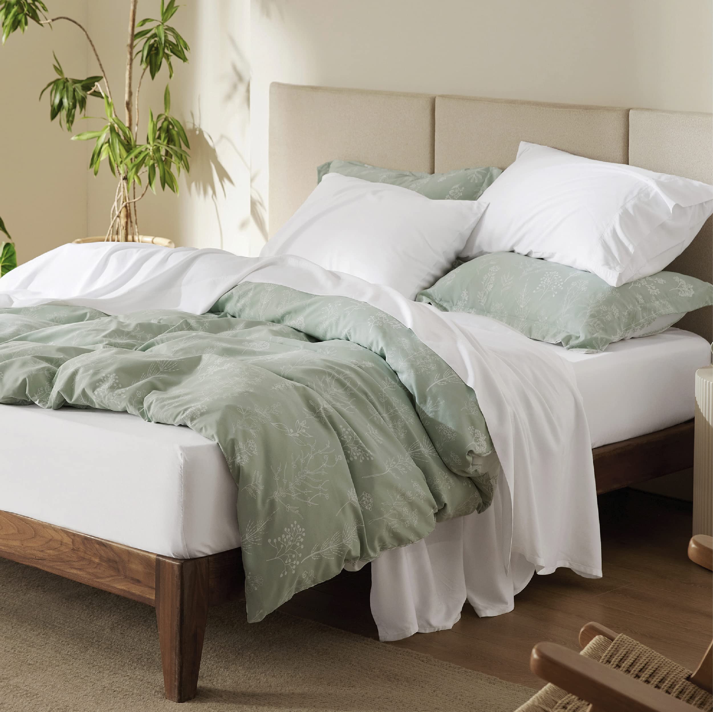 Bedsure twin cooling fitted sheet demonstrates secure 16-inch pocket with 360° elastic band