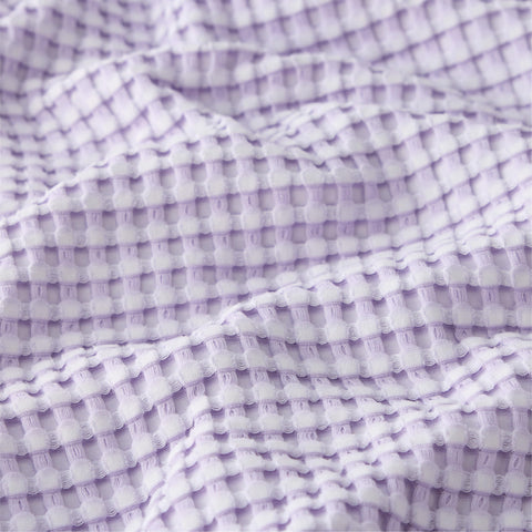Bedsure waffle weave close-up shows durable stitching