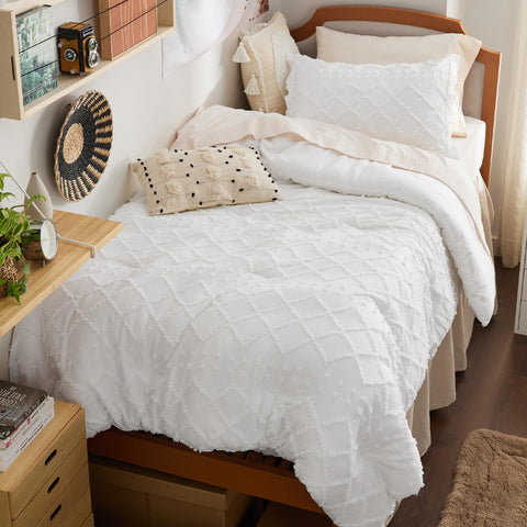 Bedsure white boho twin comforter set for dorm room coziness.