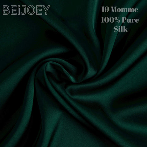 BEIJOEY silk fabric close-up highlights 19 Momme smoothness for hair.