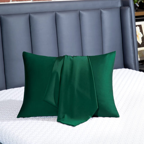 Standard 20x26 BEIJOEY pillowcase with inside label for sizing reference.
