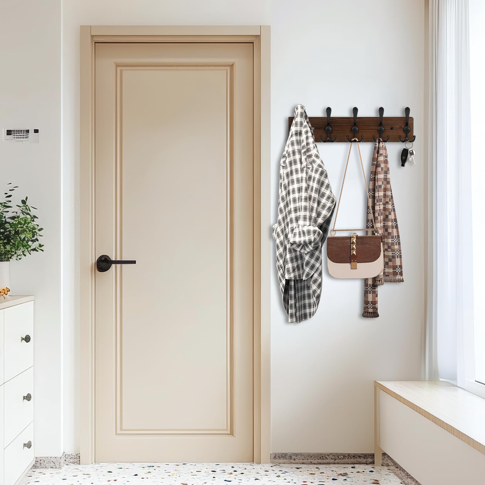 BEIUTAO coat rack with extended top hook prevents items from slipping