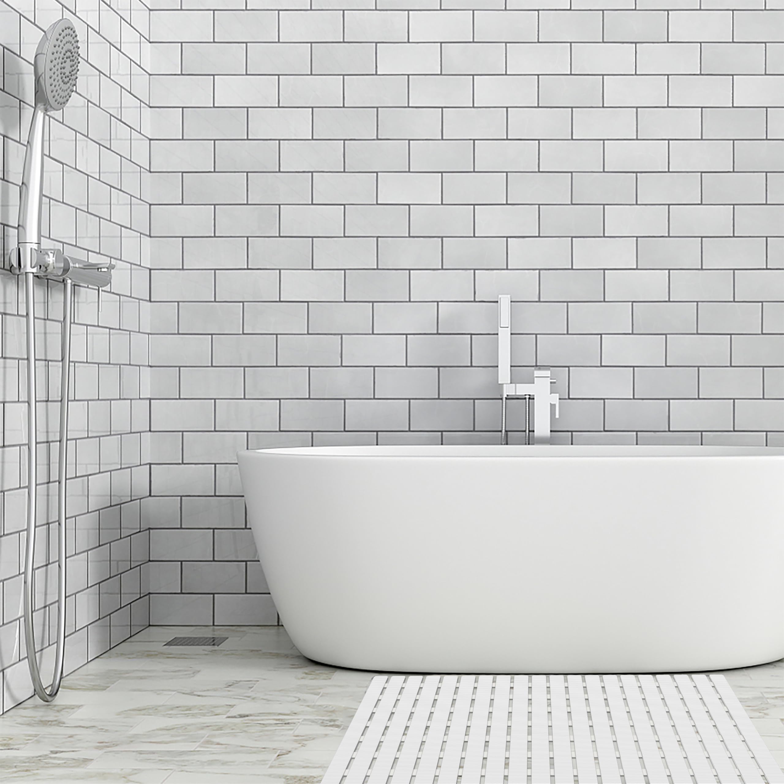 BEMISO mat covers ample space for comfortable movement in tubs.