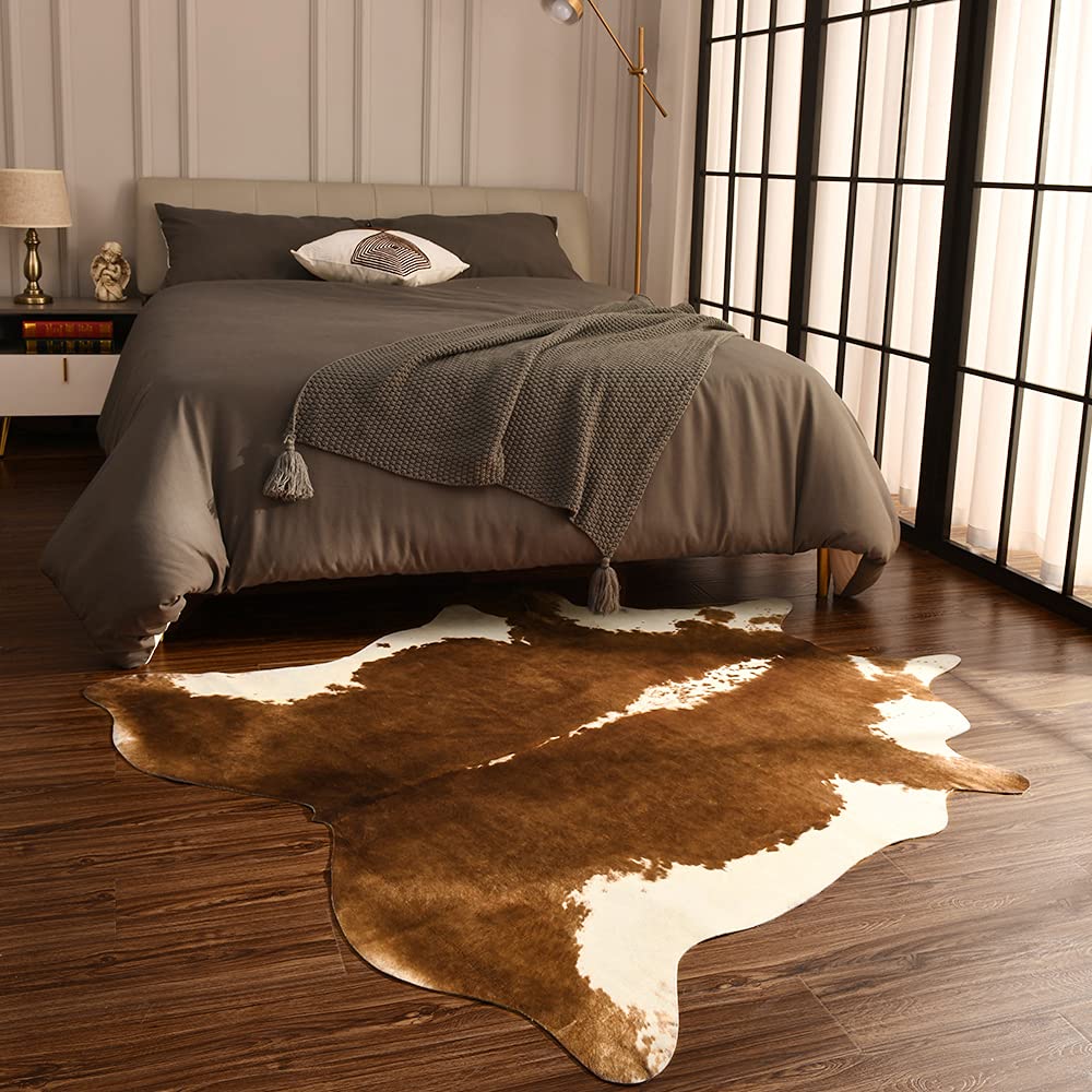 BENRON rug with non-slip suede back stays in place on smooth floors.