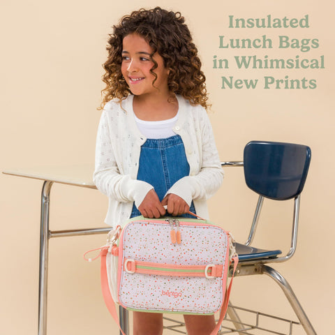 Bentgo Kids lunch bag padded handle provides comfortable everyday carry.