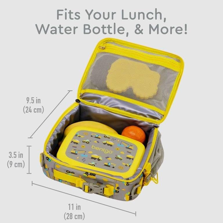 Bentgo Kids Lunch Bag water bottle pocket for easy hydration.