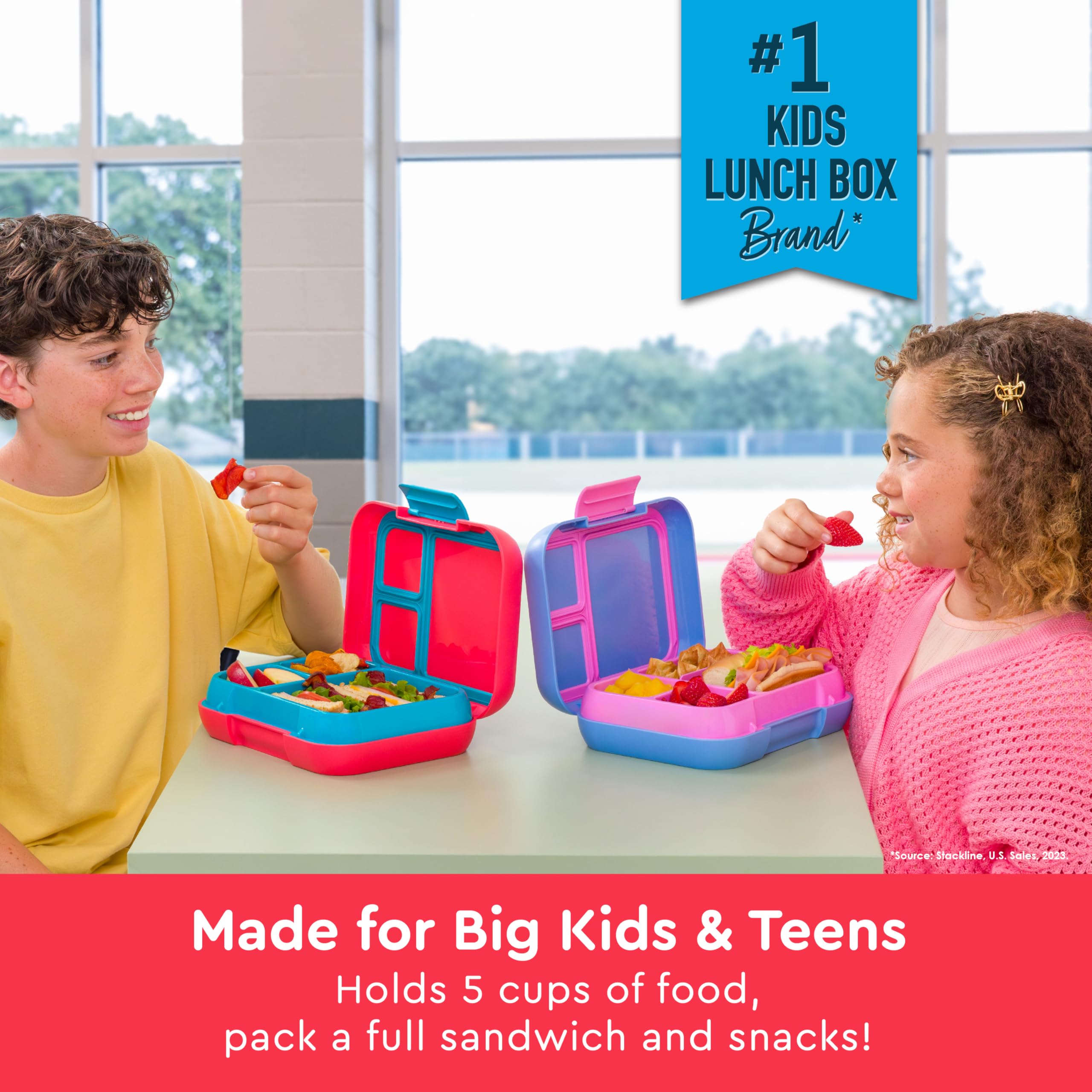 Removable divider in Bentgo Pop creating extra compartment on the go