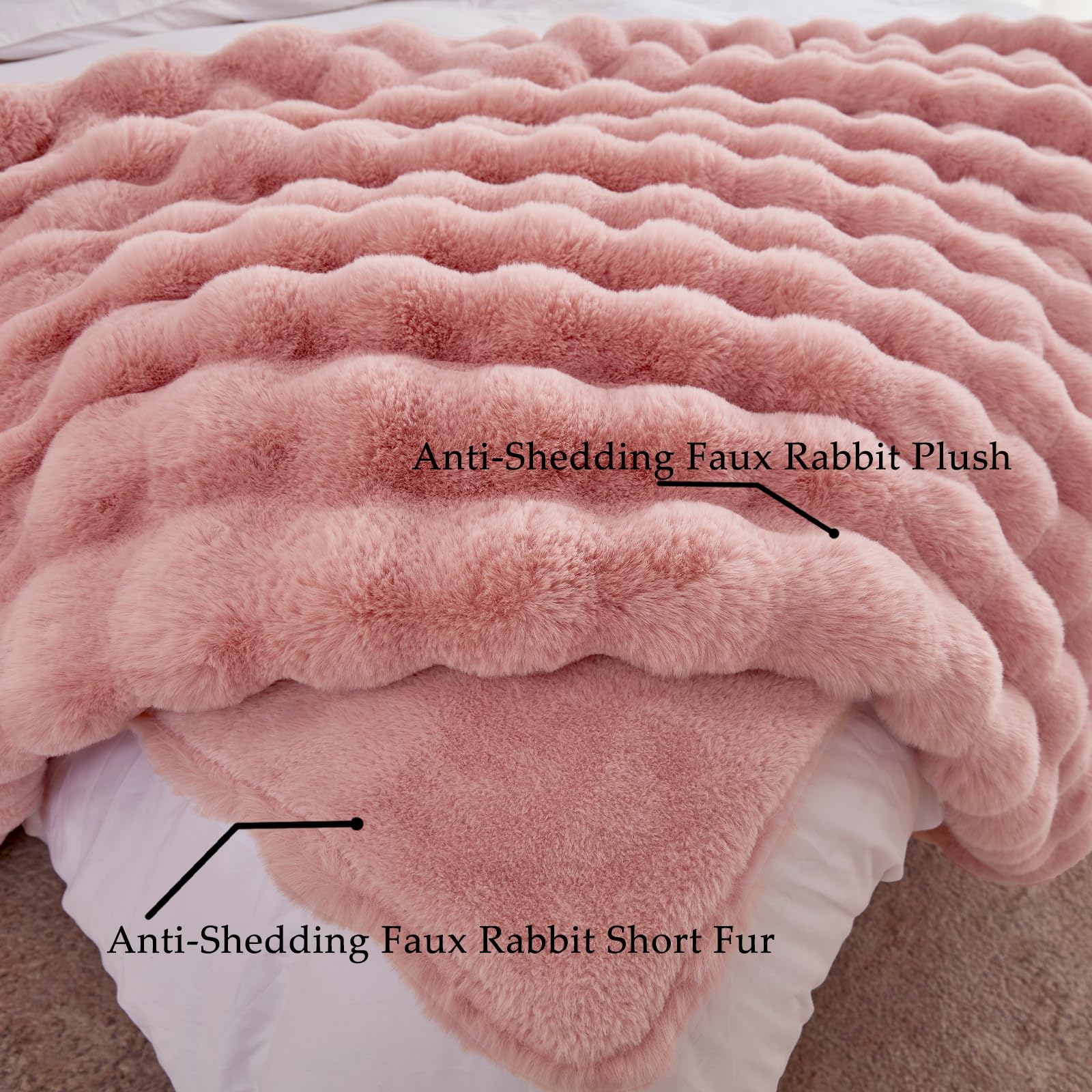 BENVWE anti-shedding weave close-up ensures fur stays put during use