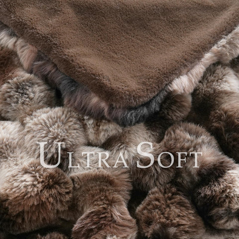 BENVWE double-sided faux fur throw showing 3D bubble texture