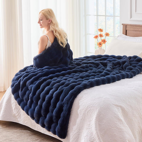 BENVWE wrap-ready gift blanket for women and moms.