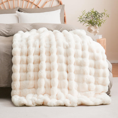 BENVWE Mother’s Day gift idea brings warm, thoughtful comfort