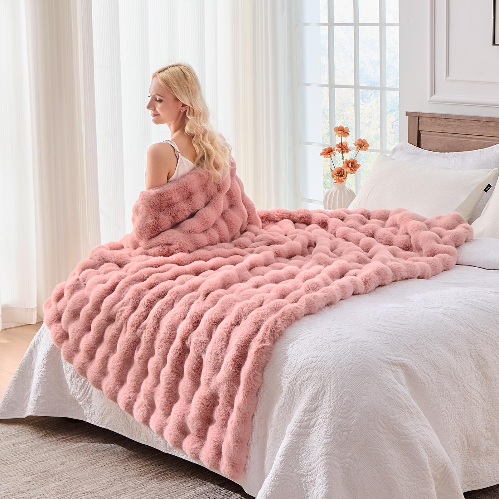 BENVWE soft inner fur side draped over chair emphasizing warmth and comfort