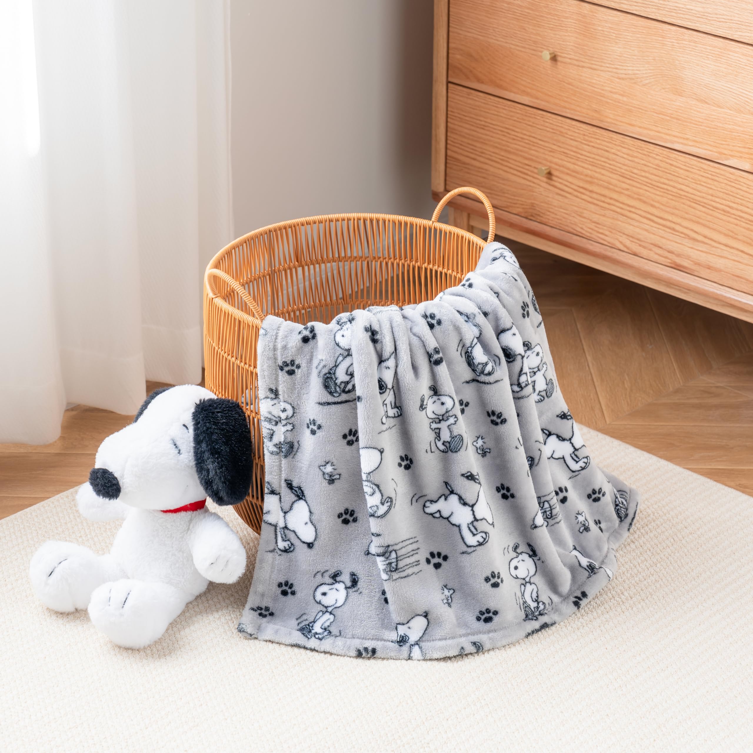 Berkshire Blanket Machine-washable care keeps colors vibrant and easy to refresh.