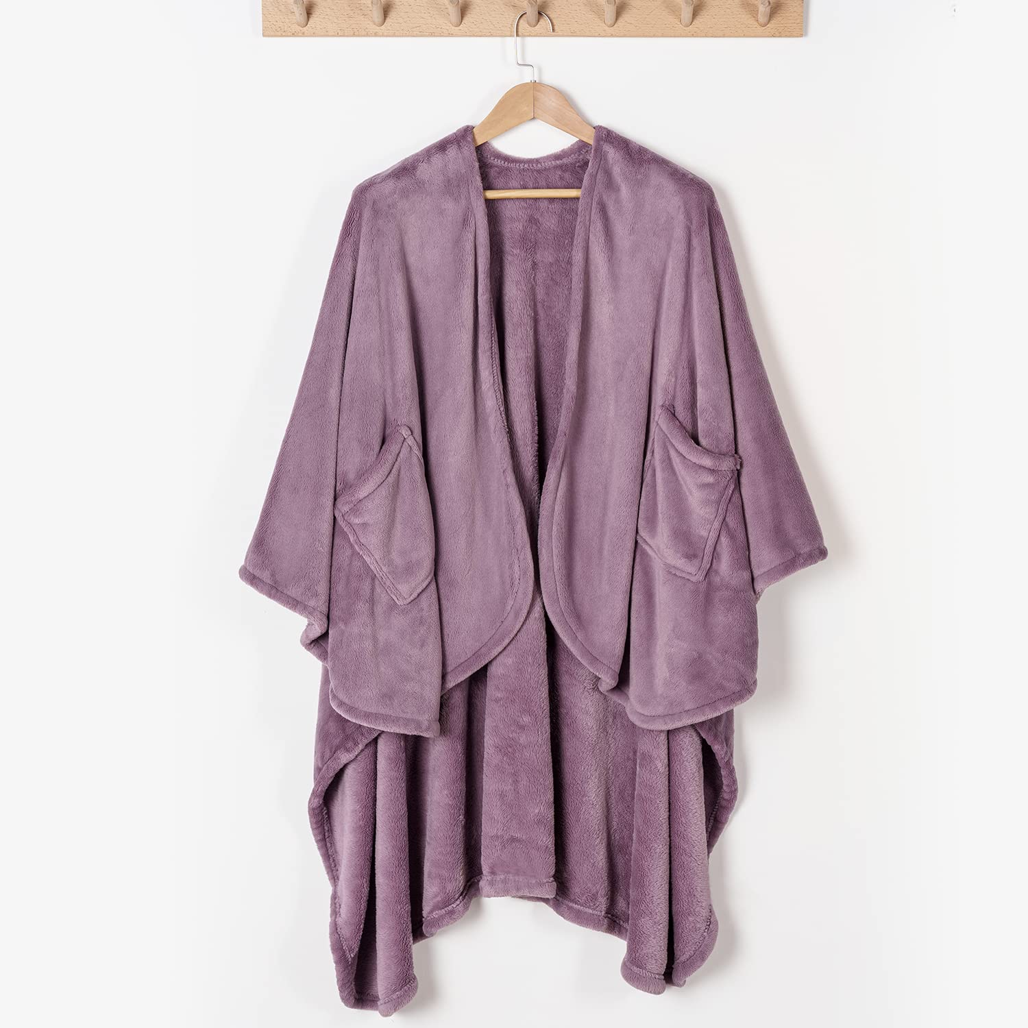 One-size Primalush wearable blanket shown with 58x64 inch reach.
