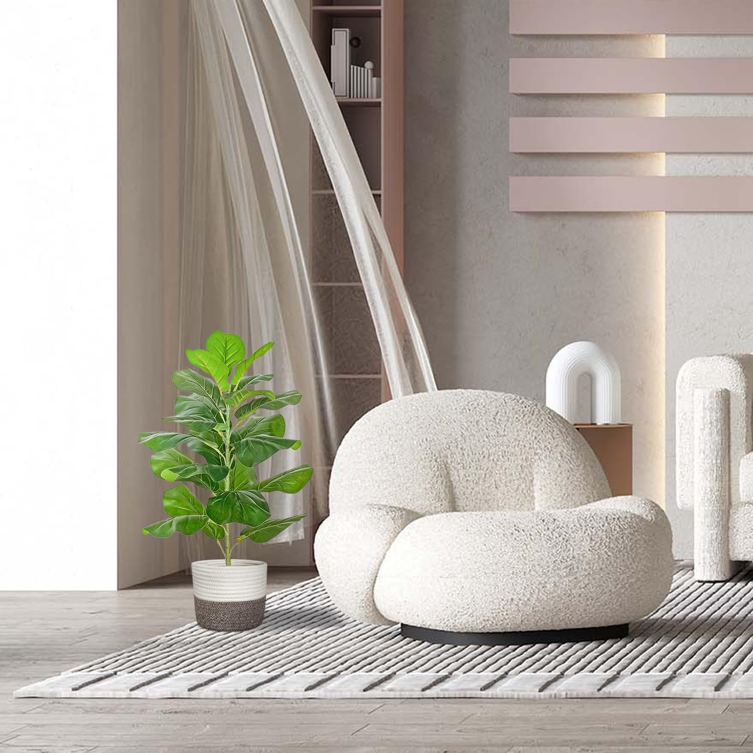 BESAMENATURE weighted cement base keeps the tree steady on shelves.
