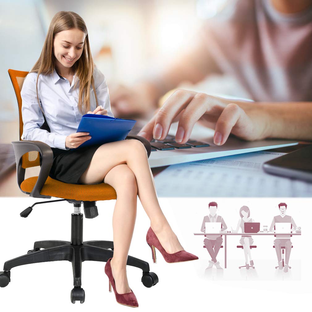 BestOffice chair featuring ergonomic armrests supports relaxed shoulders during screen work.