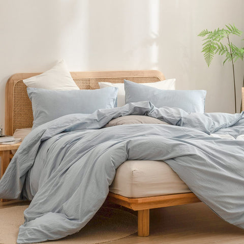 Bestouch cornflower blue bedding setup reveals calm, versatile bedroom style