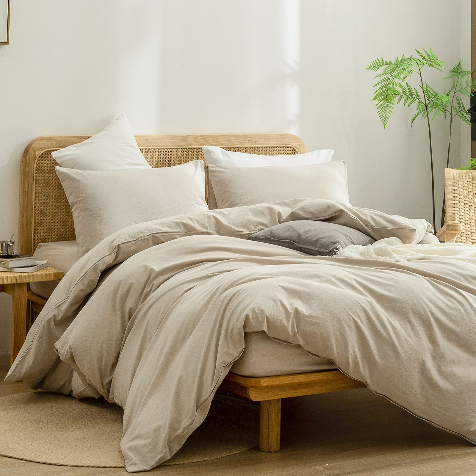 Duvet cover close-up with hidden zipper and interior ties.