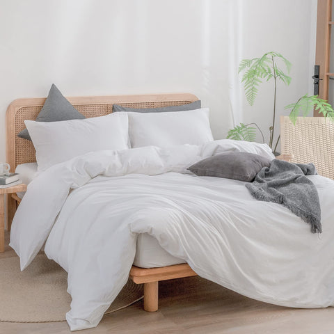BESTOUCH pillowcases have envelope closure for neat pillows.
