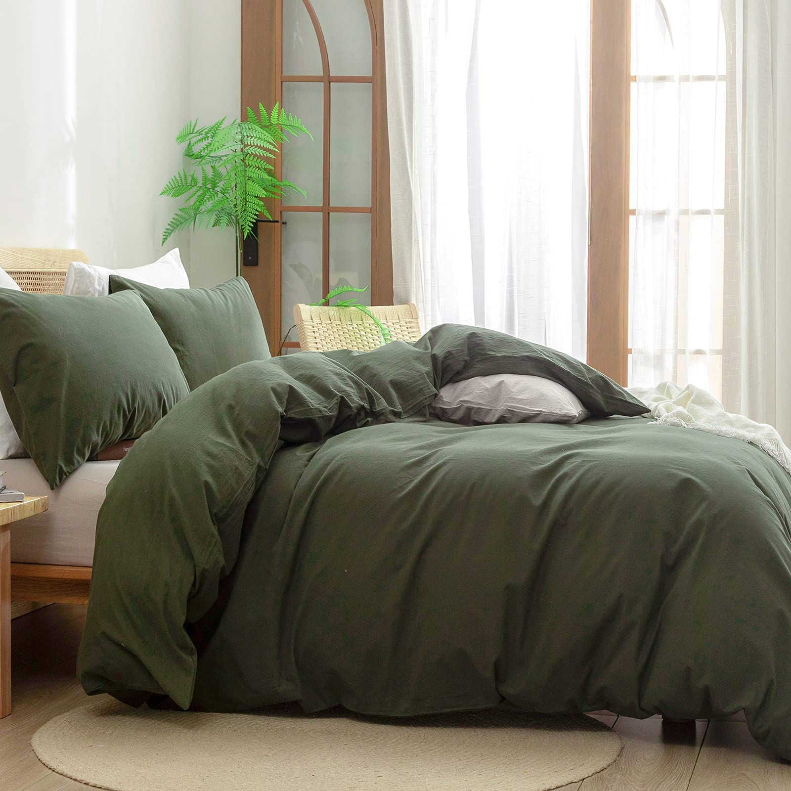 BESTOUCH pillowcase 20x36 in olive green with envelope closure.