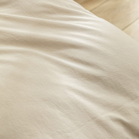 Wrinkle-soft washed cotton texture remains inviting after washing.