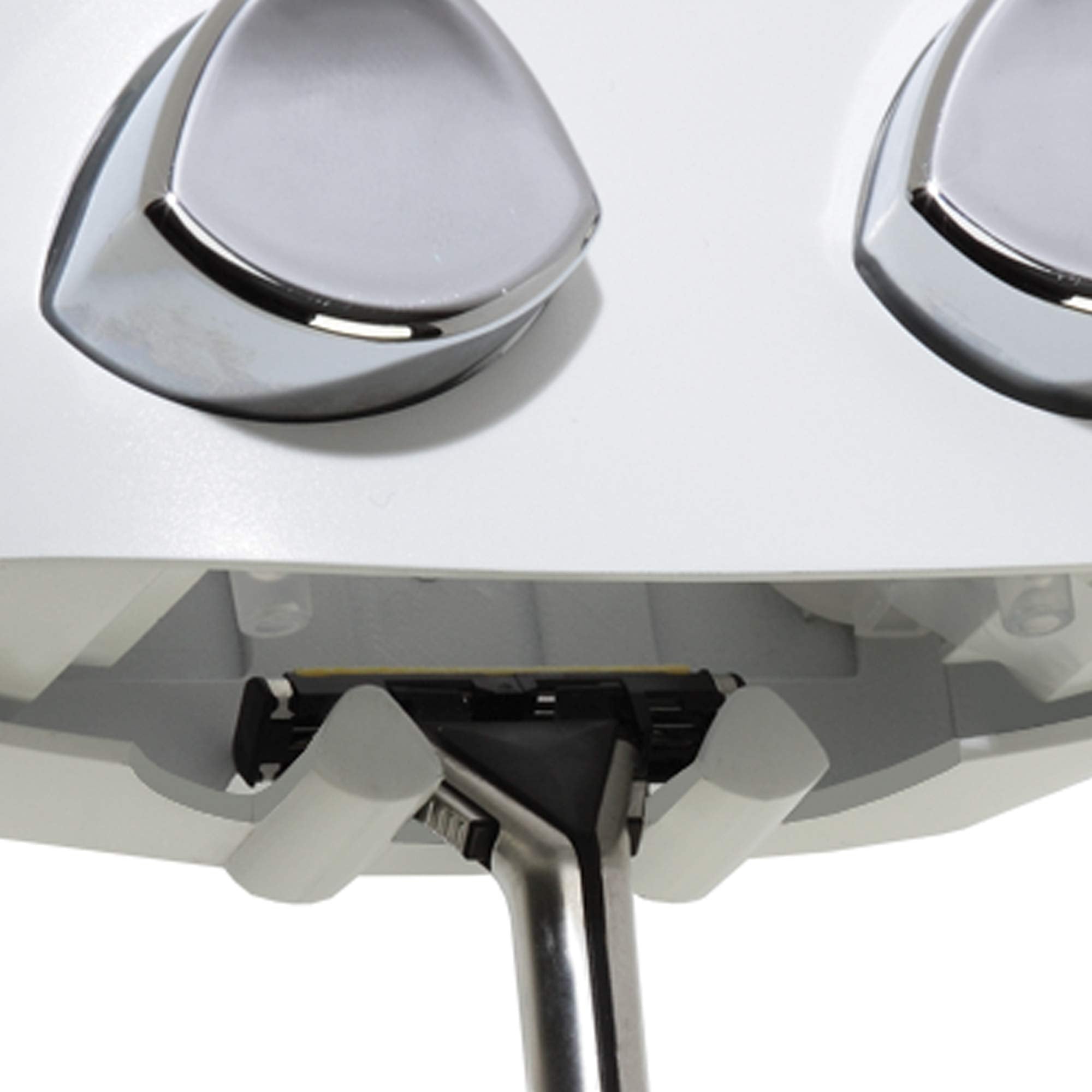 Better Living Aviva two-chamber capacity of 310 ml per chamber.