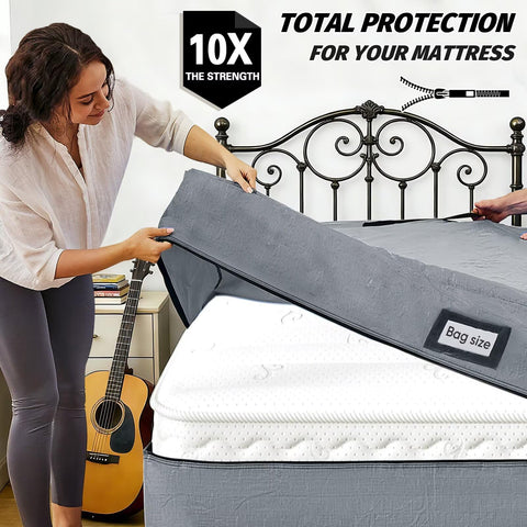 BETU bag features a three-quarter zipper for smooth loading