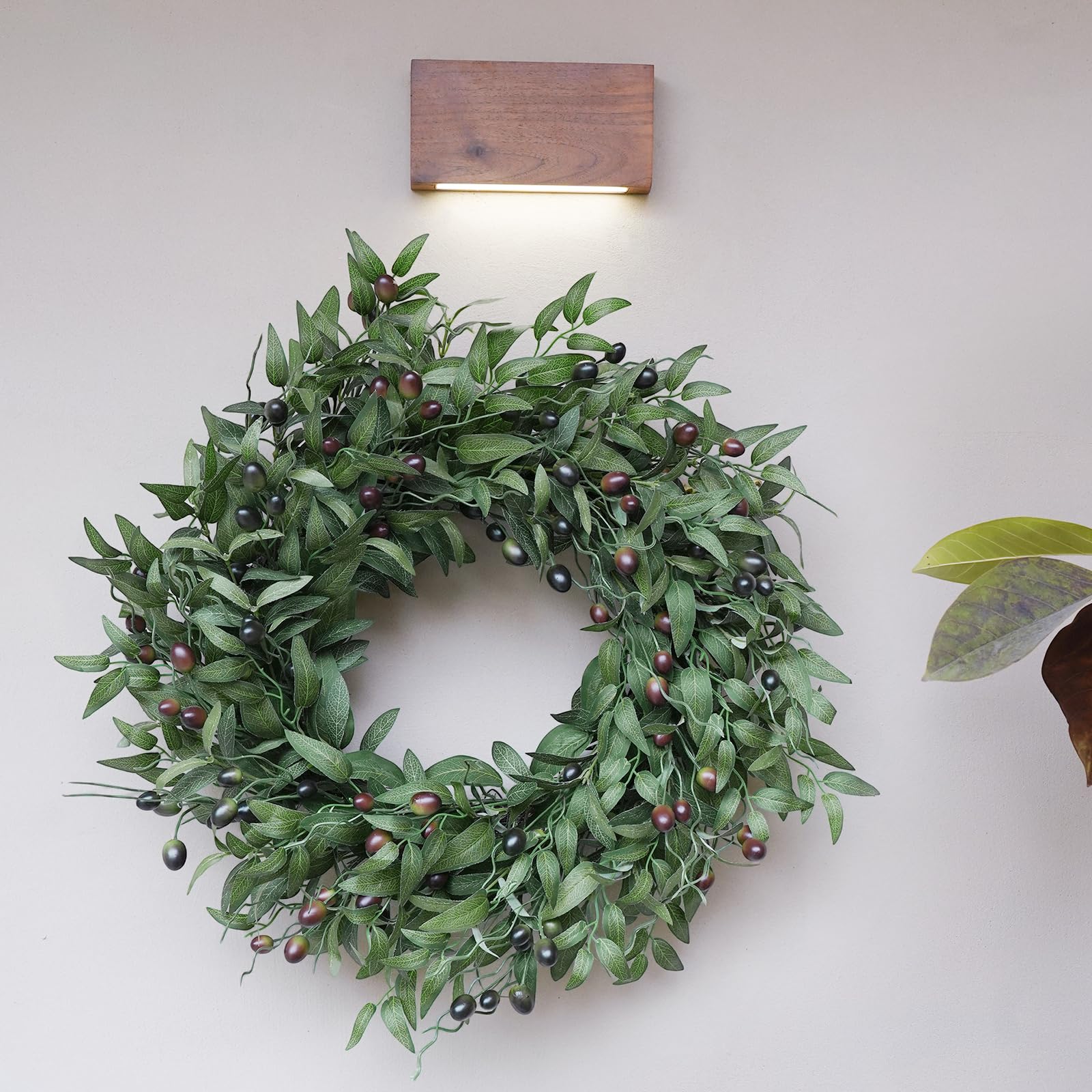 BHHDA olive wreath wall mount showcasing durable, lightweight decor for any space
