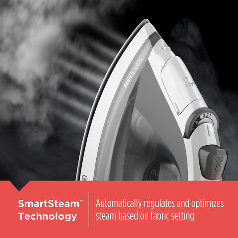 BLACK+DECKER Light N Easy IR1020S soleplate close-up highlights durable glide.