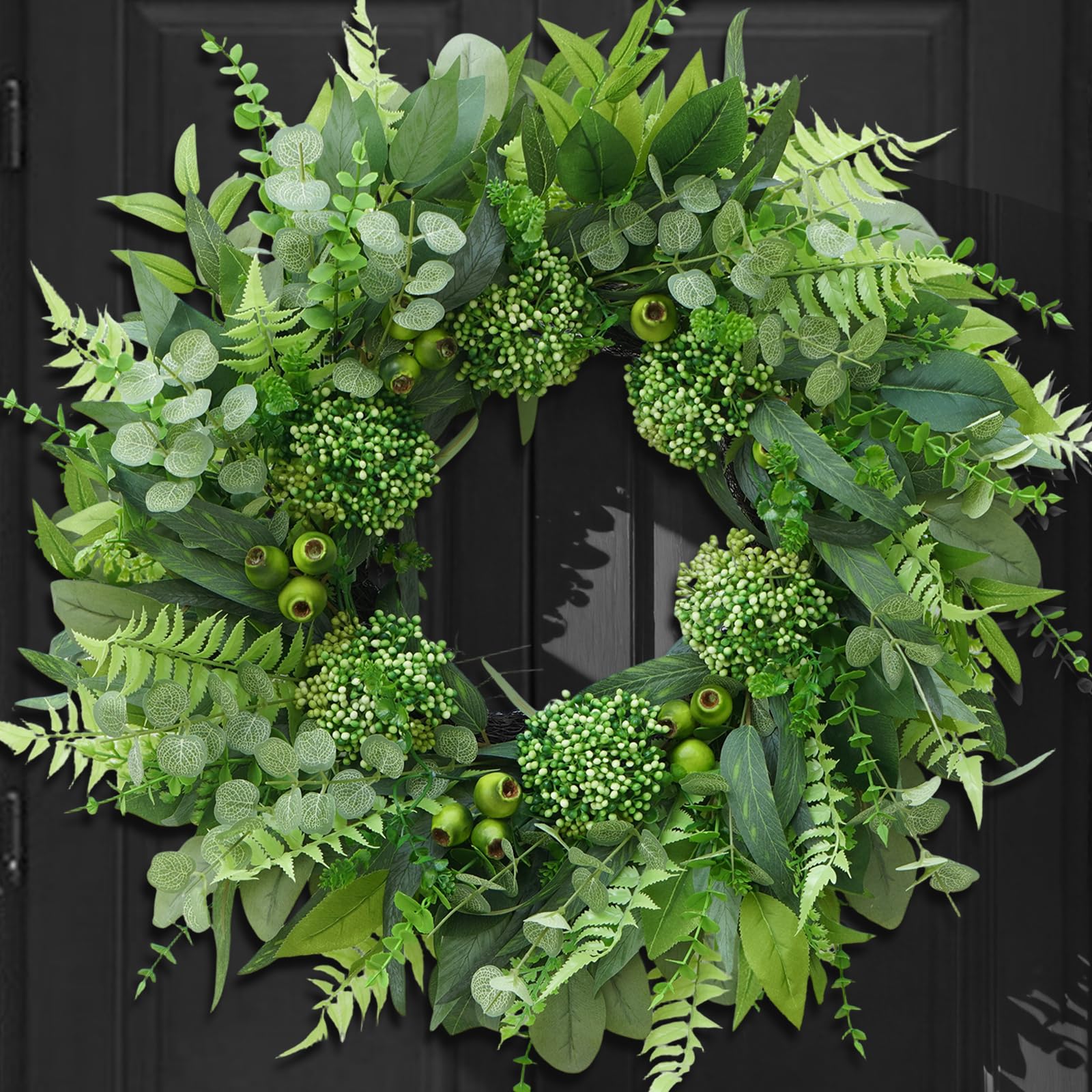 Bloeien eucalyptus leaves detail for natural year‑round wreath look