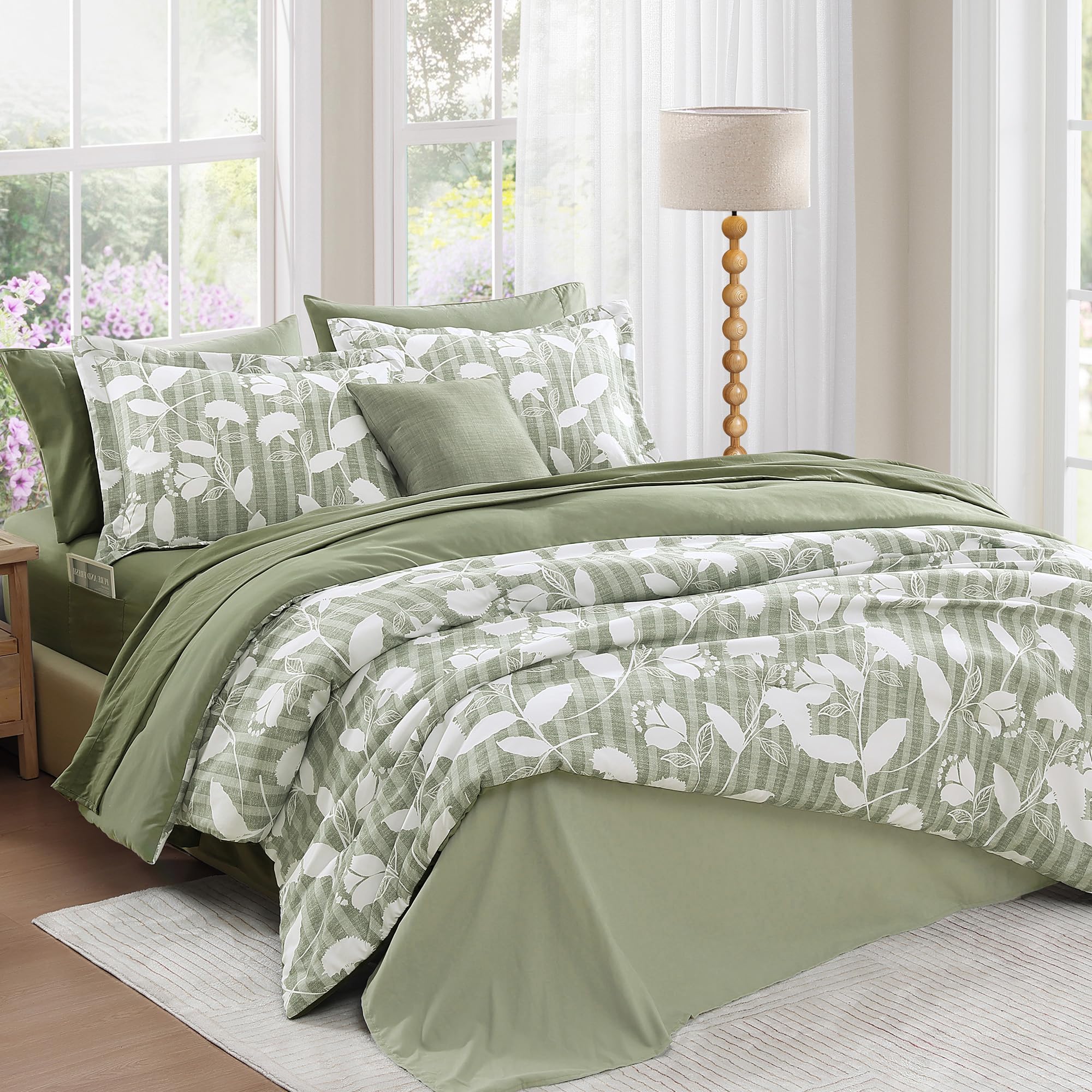 BLOOMHAVEN delphine floral close-up for romantic bedroom style