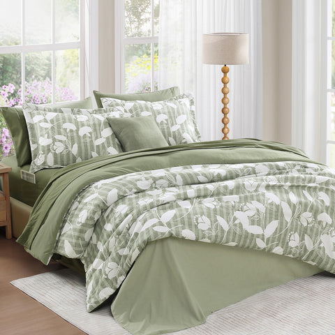 BLOOMHAVEN delphine floral close-up for romantic bedroom style