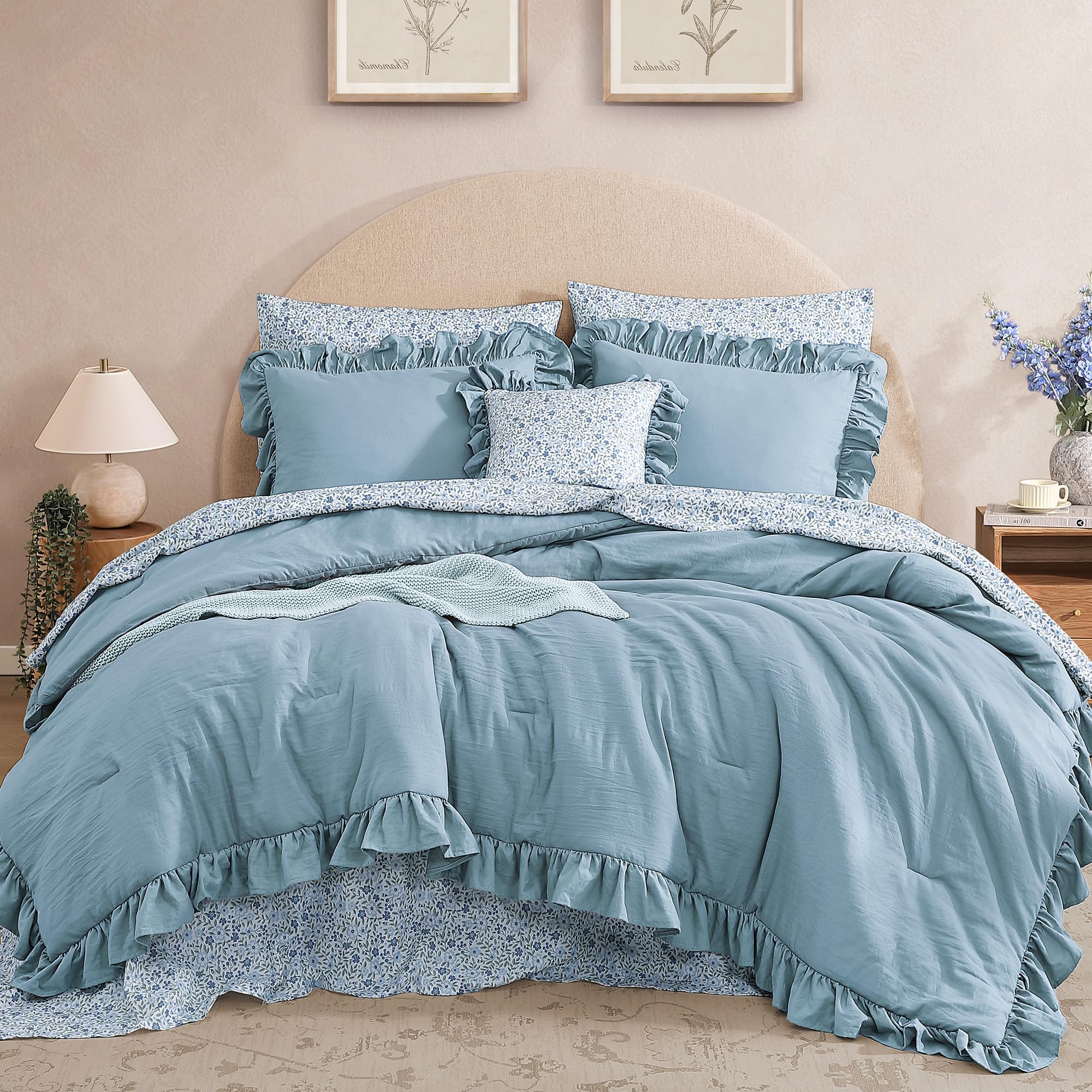 BLOOMHAVEN Full Comforter Set close-up of ruffles and texture.