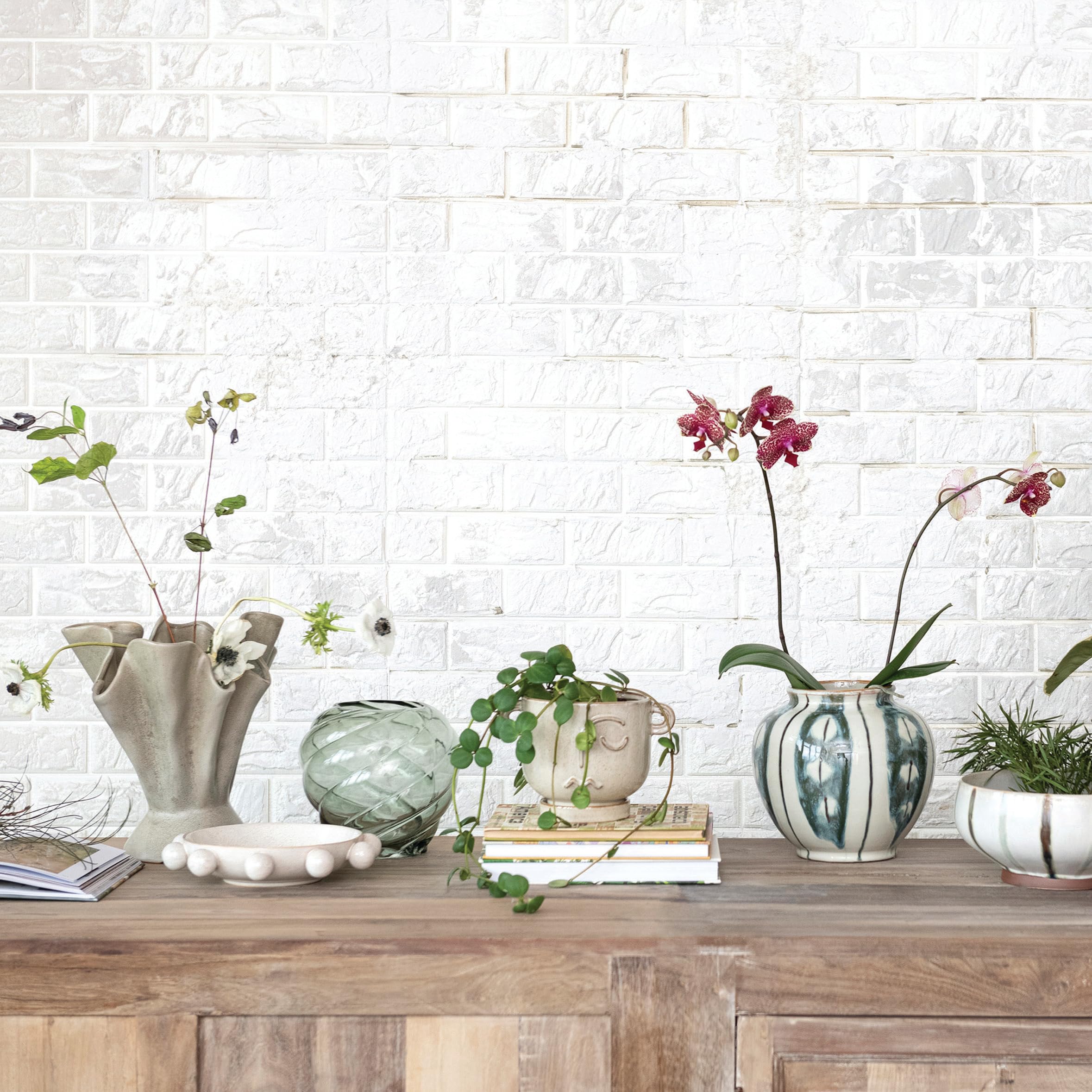 Bloomingville stoneware bowl highlighting microwave and dishwasher safe features for easy care
