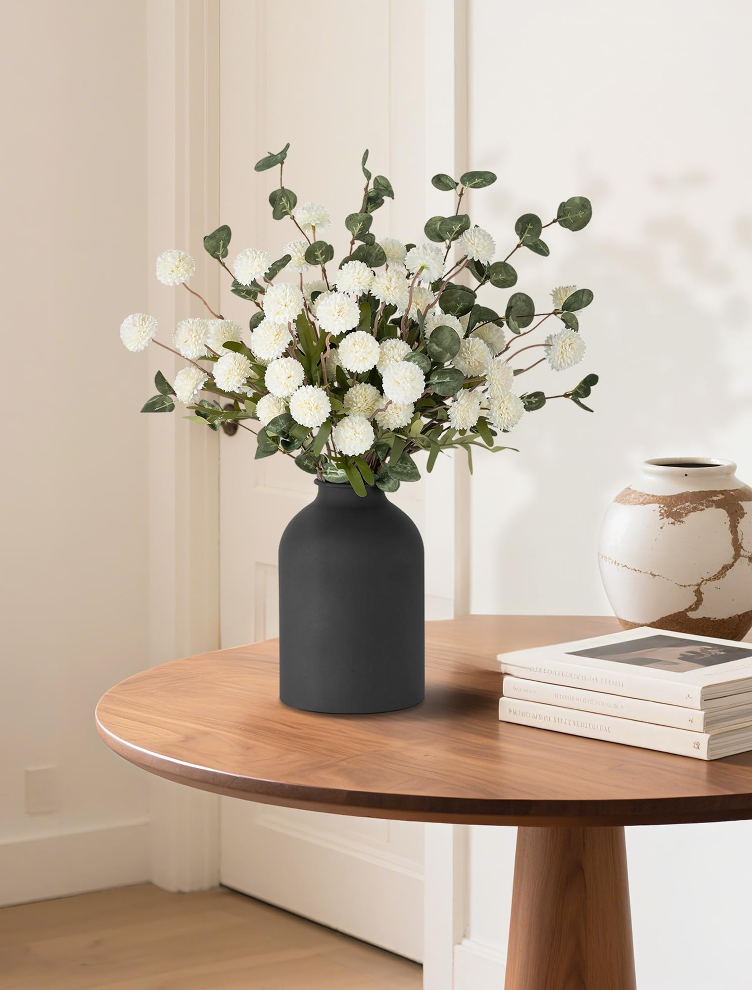 BLOSMON entryway or kitchen decor featuring white flowers