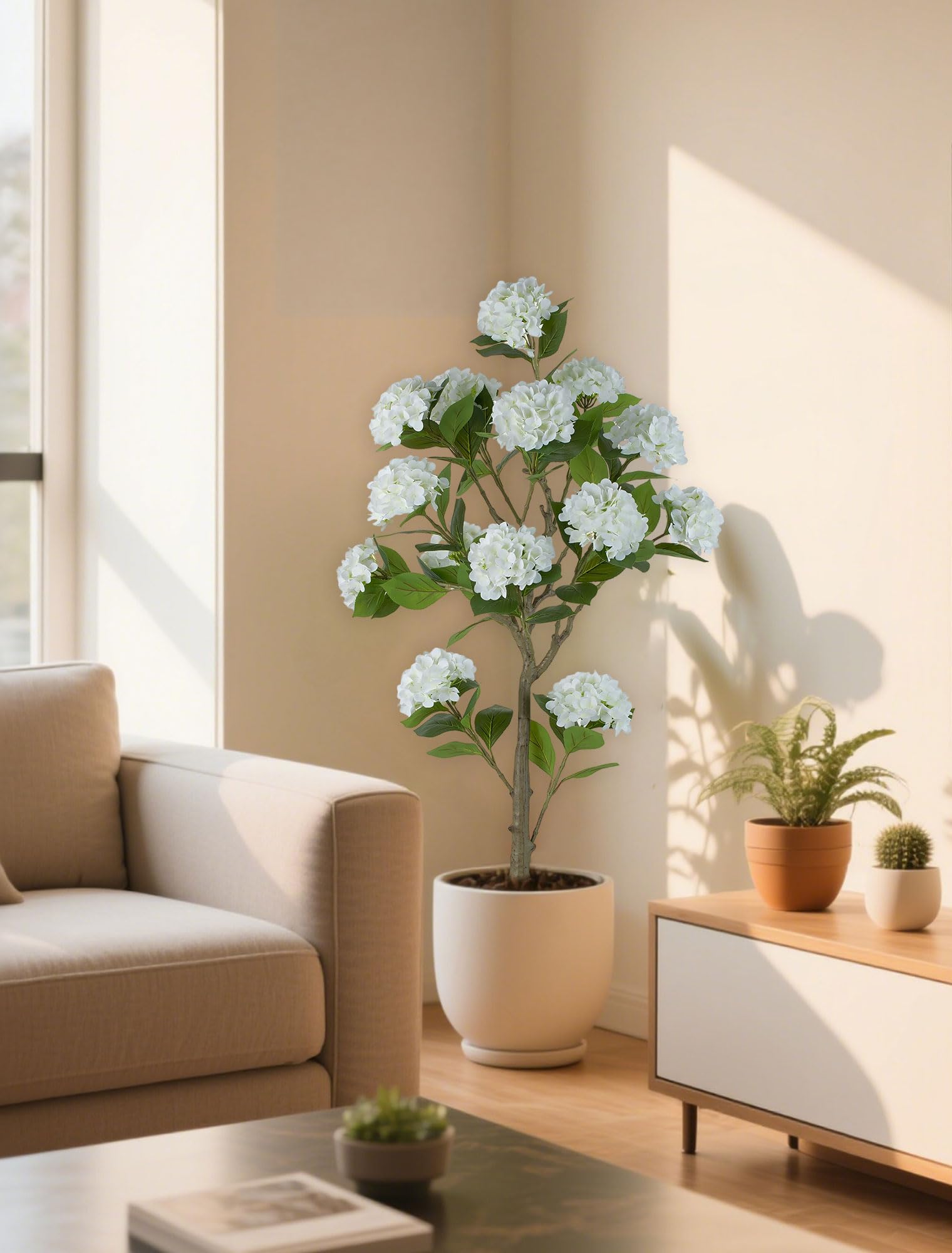 Assembly view of BLOSMON hydrangea tree with a stable base for quick setup.