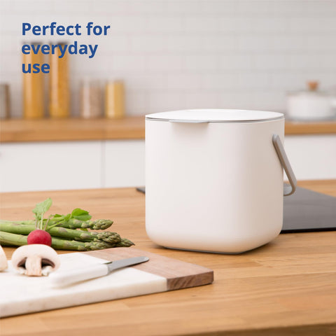 Blue Ginkgo compost bin handle enables easy disposal.