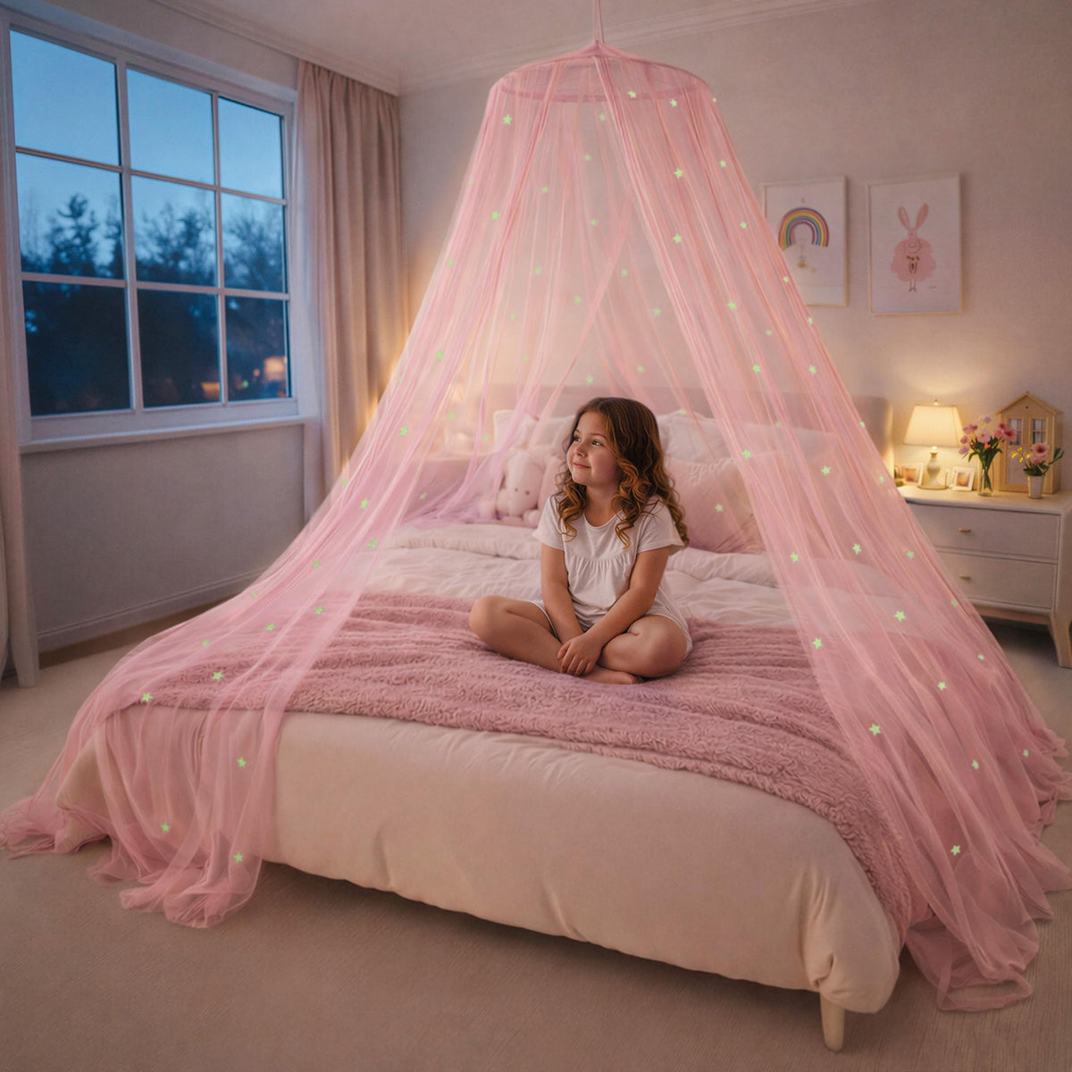Bollepo pink bed canopy with glowing stars for dreamy bedtime ambiance.