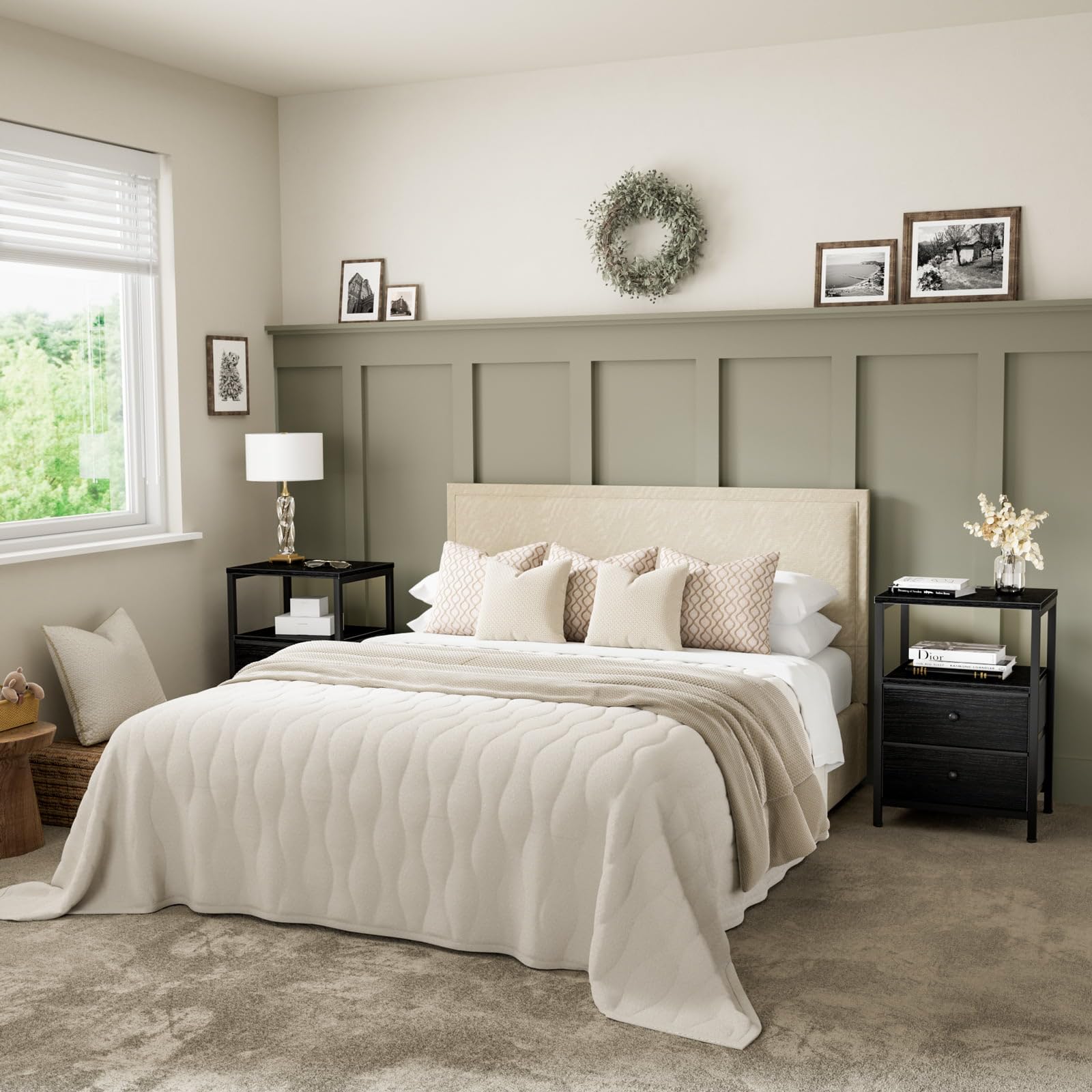 Removable wooden handles simplify cleaning and reconfiguration.