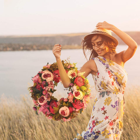 BOMAROLAN artificial peony wreath hydrangea-accents brighten the arrangement for spring vibes.