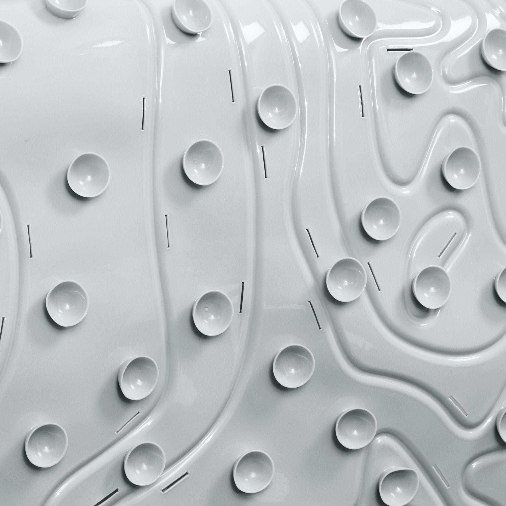 Boon Grifle easy dry feature aids post bath storage.