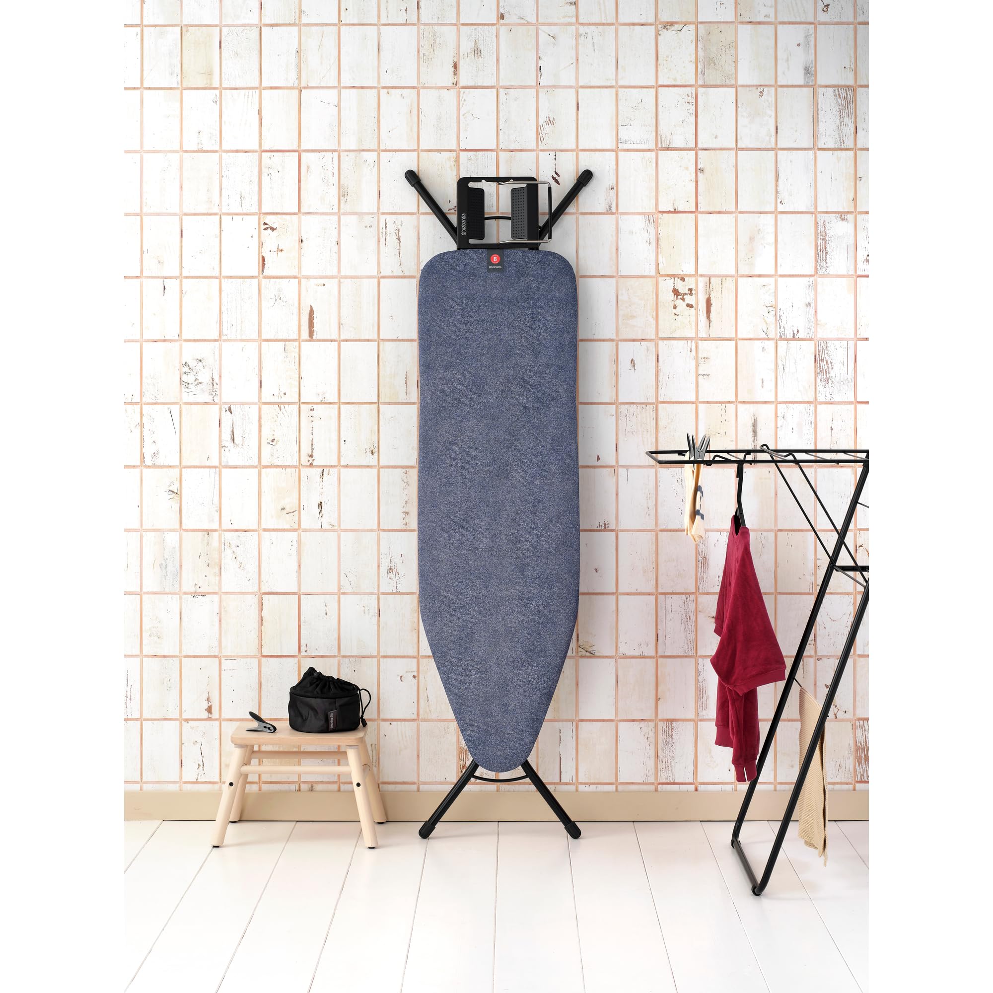 Brabantia Comfort ironing board height adjustment for comfortable ironing